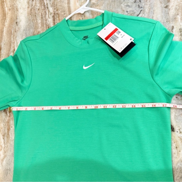 NWT Women’s NIKE Sportswear Tight Midi dress- green. Size Large - Picture 9 of 10